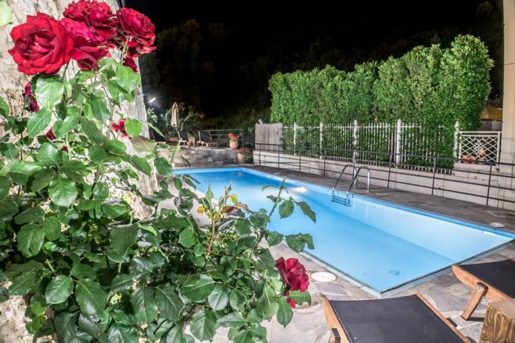 Villa Ventus, 40Sqm Private Pool & Hot Tub! Roussospition Luaran gambar