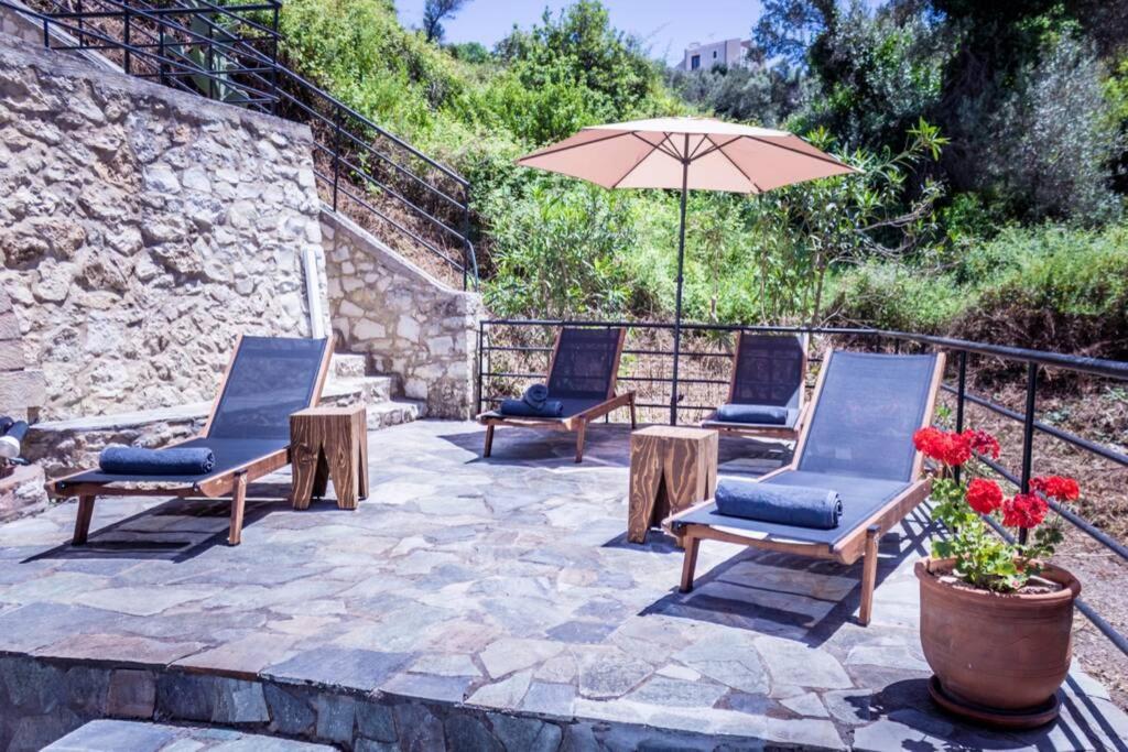 Villa Ventus, 40Sqm Private Pool & Hot Tub! Roussospition Luaran gambar