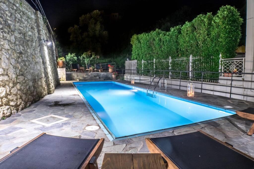 Villa Ventus, 40Sqm Private Pool & Hot Tub! Roussospition Luaran gambar